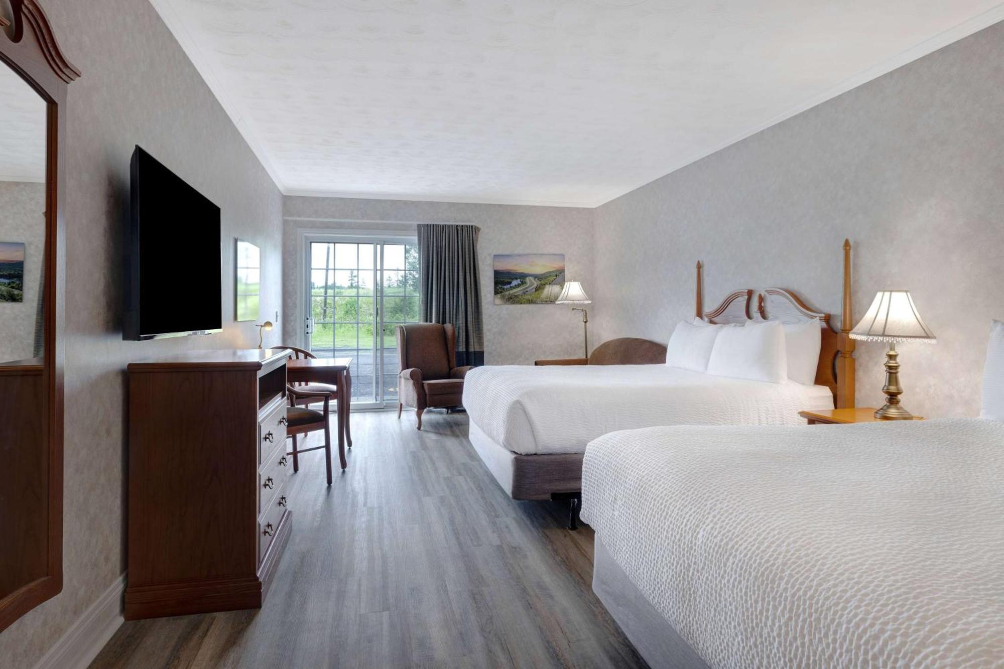 Days Inn By Wyndham Edmundston Kültér fotó