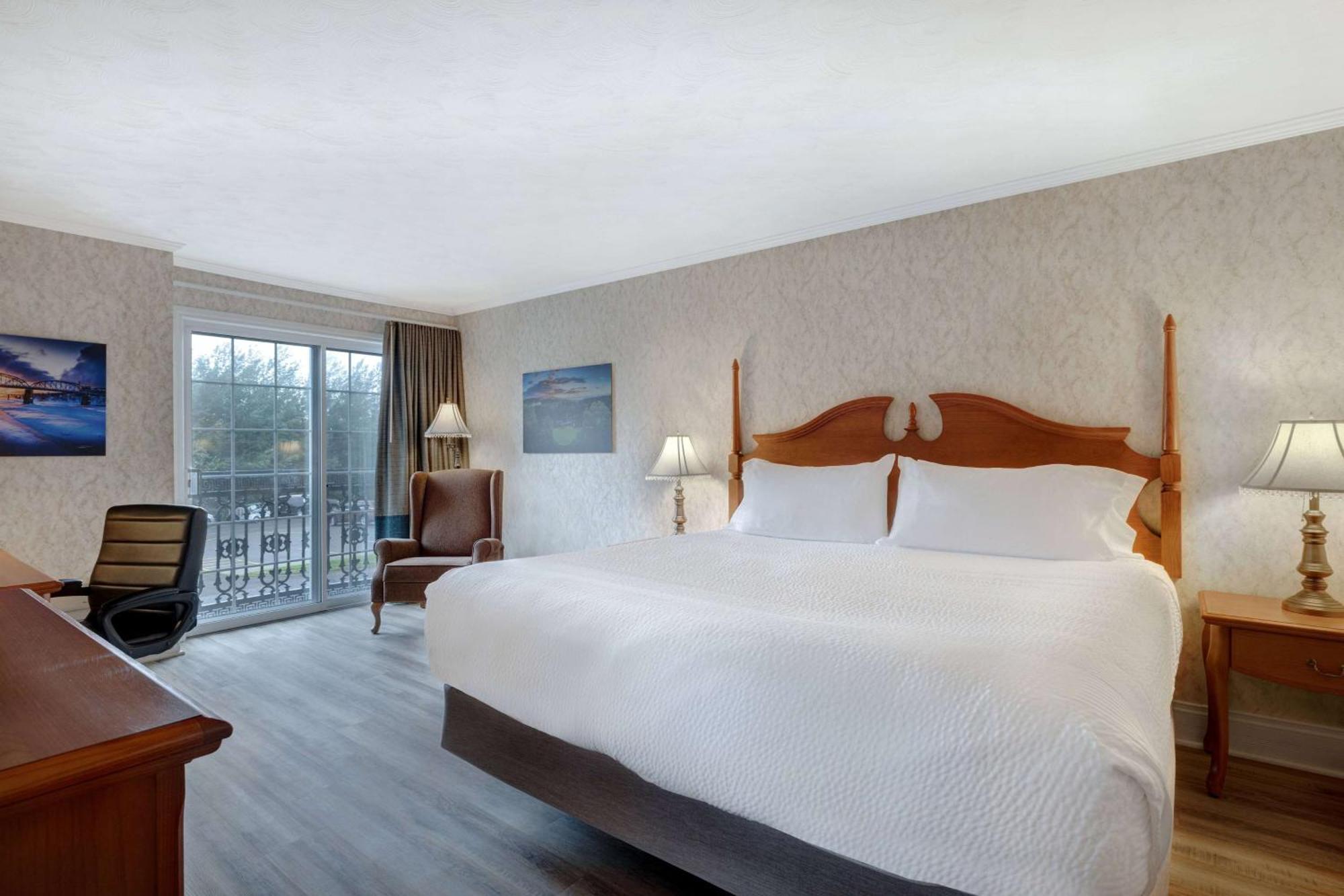 Days Inn By Wyndham Edmundston Kültér fotó