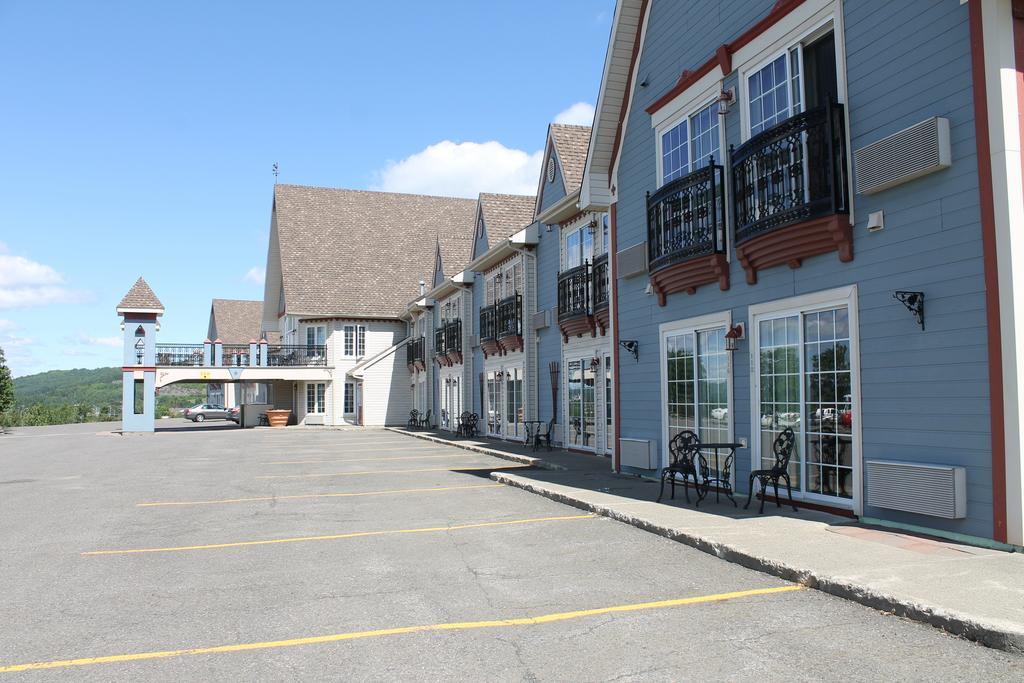 Days Inn By Wyndham Edmundston Kültér fotó